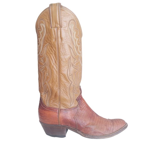Justin Boots Shoes - Justin Boots L 4520 Classic cowboy boots in tan and brown Women's Size 6.5 B.